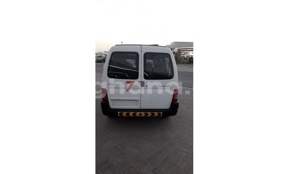 Ra Imported Peugeot Partner funfun Ọkọ̀ in Import - Dubai ni Ashanti Ra Imported Peugeot Partner funfun Ọkọ̀ in Import - Dubai ni Ashanti