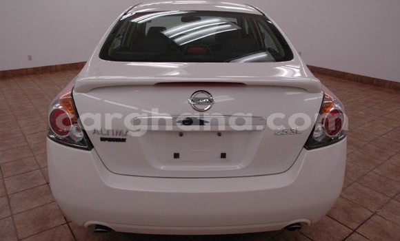 Ra Àlòkù Nissan Altima funfun Ọkọ̀ in Sekondi–Takoradi Metropolitan ni Oorun Ra Àlòkù Nissan Altima funfun Ọkọ̀ in Sekondi–Takoradi Metropolitan ni Oorun