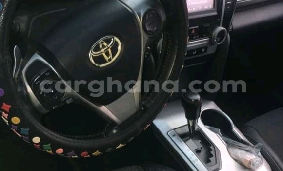 Sayi Na hannu Toyota Corolla White Mota in Accra a Greater Accra Sayi Na hannu Toyota Corolla White Mota in Accra a Greater Accra