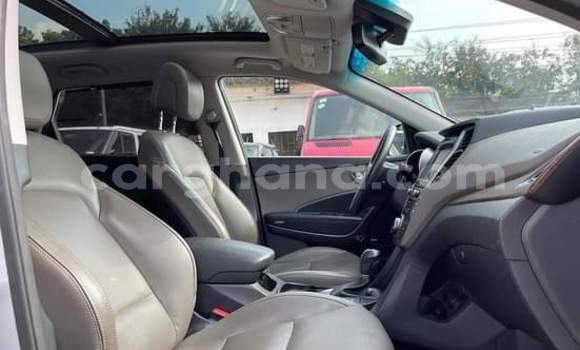 Ra Tuntun Hyundai Santa Fe Silver Ọkọ̀ in Sekondi–Takoradi Metropolitan ni Oorun Ra Tuntun Hyundai Santa Fe Silver Ọkọ̀ in Sekondi–Takoradi Metropolitan ni Oorun