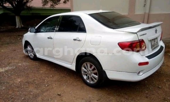 Buy Used Toyota Corolla White Car in Accra in Greater Accra Buy Used Toyota Corolla White Car in Accra in Greater Accra