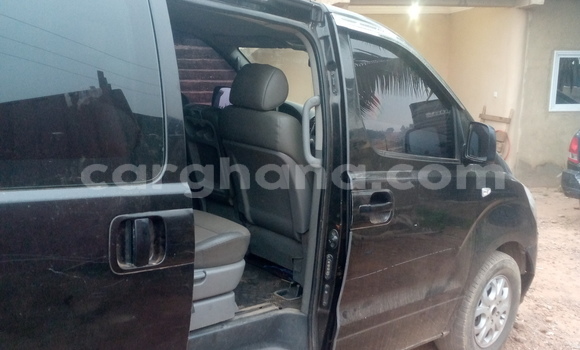 Buy Used Hyundai Starex (H-1) Black Car in Accra in Greater Accra