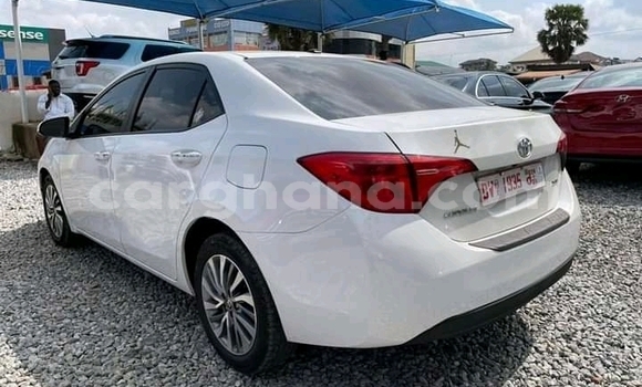 Buy Used Toyota Corolla White Car in Accra in Greater Accra