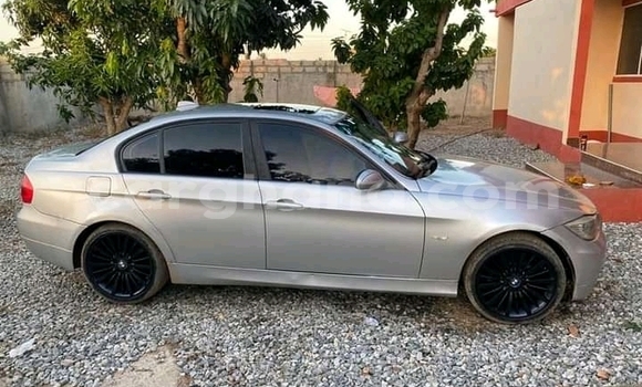 Ra Àlòkù BMW 3200 Miiran Ọkọ̀ in Accra ni Greater Accra Ra Àlòkù BMW 3200 Miiran Ọkọ̀ in Accra ni Greater Accra