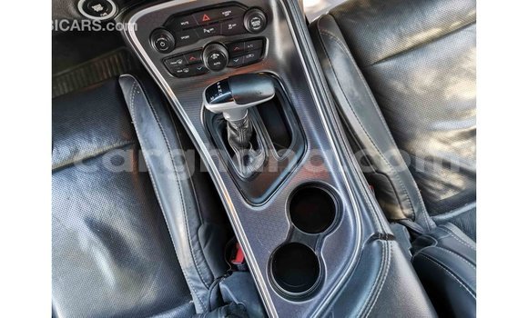 Ra Imported Dodge Challenger funfun Ọkọ̀ in Import - Dubai ni Ashanti Ra Imported Dodge Challenger funfun Ọkọ̀ in Import - Dubai ni Ashanti