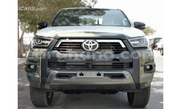 Ra Imported Toyota Hilux Brown Ọkọ̀ in Import - Dubai ni Ashanti Ra Imported Toyota Hilux Brown Ọkọ̀ in Import - Dubai ni Ashanti