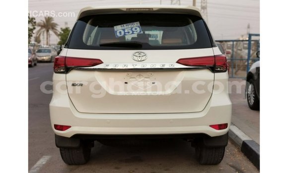Buy Import Toyota Fortuner White Car in Import - Dubai in Ashanti Buy Import Toyota Fortuner White Car in Import - Dubai in Ashanti