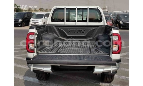 Buy Import Toyota Hilux White Car in Import - Dubai in Ashanti Buy Import Toyota Hilux White Car in Import - Dubai in Ashanti