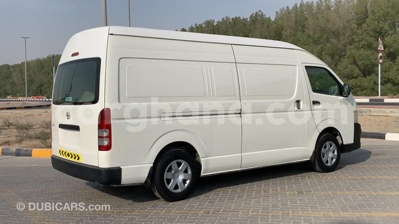 Big with watermark toyota hiace ashanti import dubai 34330