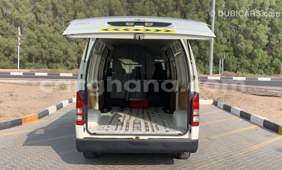 Sayi Imported Toyota Hiace White Mota in Import - Dubai a Ashanti Sayi Imported Toyota Hiace White Mota in Import - Dubai a Ashanti