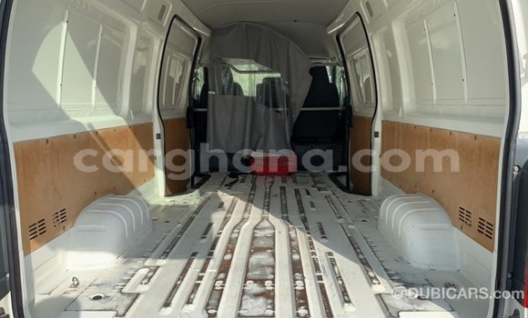 Sayi Imported Toyota Hiace White Mota in Import - Dubai a Ashanti Sayi Imported Toyota Hiace White Mota in Import - Dubai a Ashanti