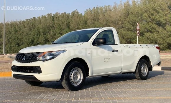 Buy Import Mitsubishi L200 White Car in Import - Dubai in Ashanti Buy Import Mitsubishi L200 White Car in Import - Dubai in Ashanti
