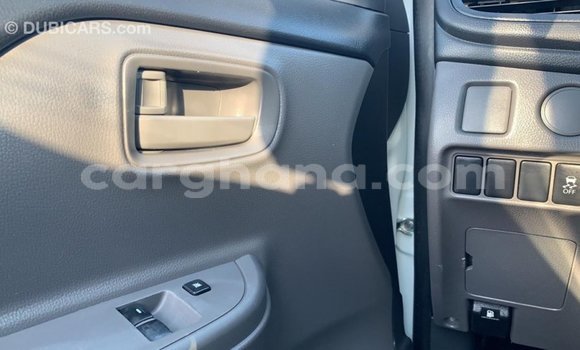 Buy Import Mitsubishi L200 White Car in Import - Dubai in Ashanti Buy Import Mitsubishi L200 White Car in Import - Dubai in Ashanti