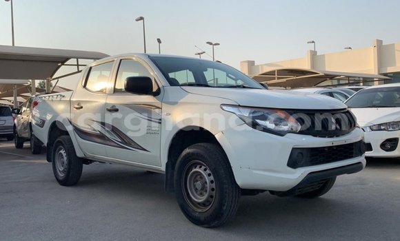Buy Import Mitsubishi L200 White Car in Import - Dubai in Ashanti Buy Import Mitsubishi L200 White Car in Import - Dubai in Ashanti