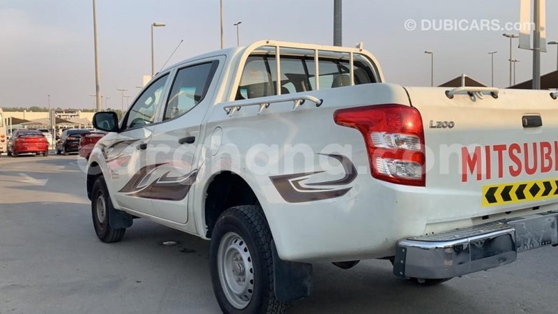 Big with watermark mitsubishi l200 ashanti import dubai 34332