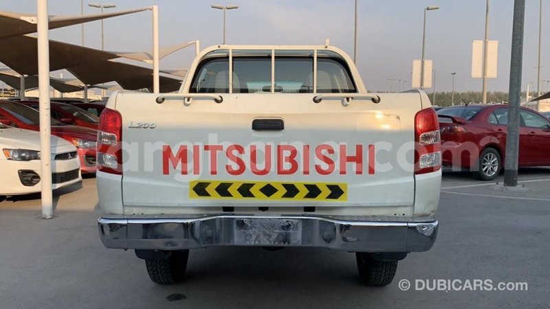 Big with watermark mitsubishi l200 ashanti import dubai 34332