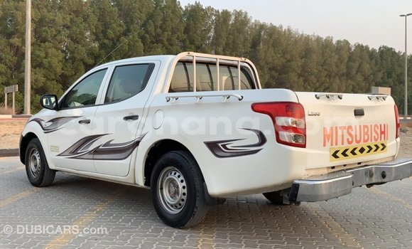 Buy Import Mitsubishi L200 White Car in Import - Dubai in Ashanti Buy Import Mitsubishi L200 White Car in Import - Dubai in Ashanti