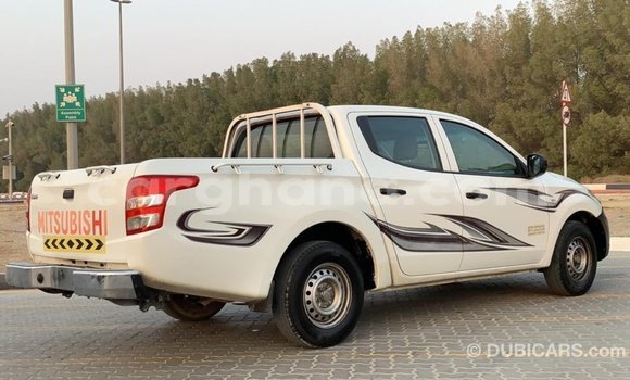 Buy Import Mitsubishi L200 White Car in Import - Dubai in Ashanti Buy Import Mitsubishi L200 White Car in Import - Dubai in Ashanti