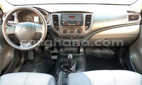 Buy Import Mitsubishi L200 White Car in Import - Dubai in Ashanti Buy Import Mitsubishi L200 White Car in Import - Dubai in Ashanti