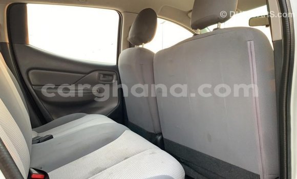 Buy Import Mitsubishi L200 White Car in Import - Dubai in Ashanti Buy Import Mitsubishi L200 White Car in Import - Dubai in Ashanti