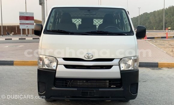 Ra Imported Toyota Hiace funfun Ọkọ̀ in Import - Dubai ni Ashanti Ra Imported Toyota Hiace funfun Ọkọ̀ in Import - Dubai ni Ashanti