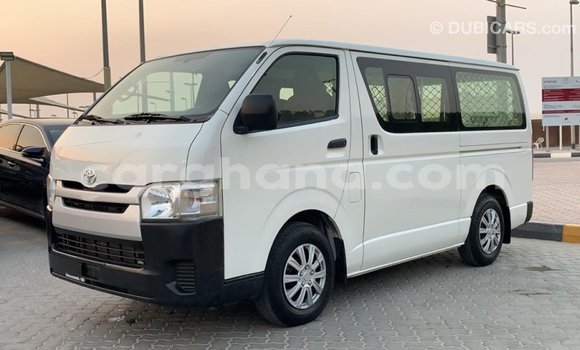 Ra Imported Toyota Hiace funfun Ọkọ̀ in Import - Dubai ni Ashanti Ra Imported Toyota Hiace funfun Ọkọ̀ in Import - Dubai ni Ashanti