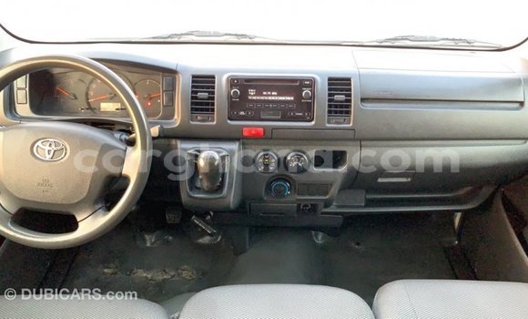 Ra Imported Toyota Hiace funfun Ọkọ̀ in Import - Dubai ni Ashanti Ra Imported Toyota Hiace funfun Ọkọ̀ in Import - Dubai ni Ashanti