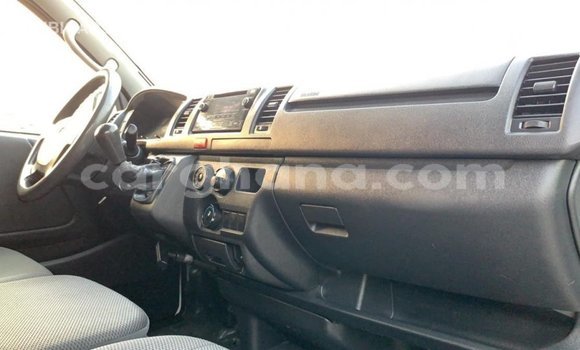 Ra Imported Toyota Hiace funfun Ọkọ̀ in Import - Dubai ni Ashanti Ra Imported Toyota Hiace funfun Ọkọ̀ in Import - Dubai ni Ashanti