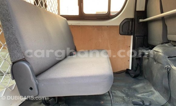Ra Imported Toyota Hiace funfun Ọkọ̀ in Import - Dubai ni Ashanti Ra Imported Toyota Hiace funfun Ọkọ̀ in Import - Dubai ni Ashanti