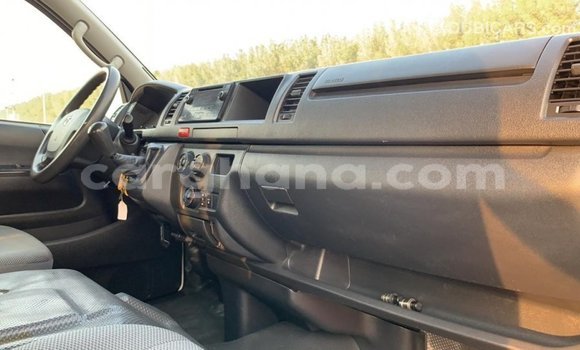 Buy Import Toyota Hiace White Car in Import - Dubai in Ashanti Buy Import Toyota Hiace White Car in Import - Dubai in Ashanti