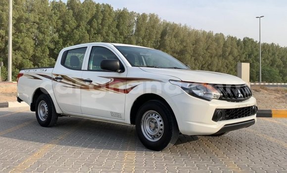 Ra Imported Mitsubishi L200 funfun Ọkọ̀ in Import - Dubai ni Ashanti Ra Imported Mitsubishi L200 funfun Ọkọ̀ in Import - Dubai ni Ashanti