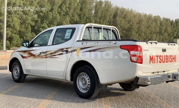 Ra Imported Mitsubishi L200 funfun Ọkọ̀ in Import - Dubai ni Ashanti Ra Imported Mitsubishi L200 funfun Ọkọ̀ in Import - Dubai ni Ashanti