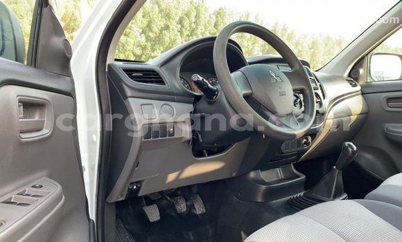 Ra Imported Mitsubishi L200 funfun Ọkọ̀ in Import - Dubai ni Ashanti Ra Imported Mitsubishi L200 funfun Ọkọ̀ in Import - Dubai ni Ashanti