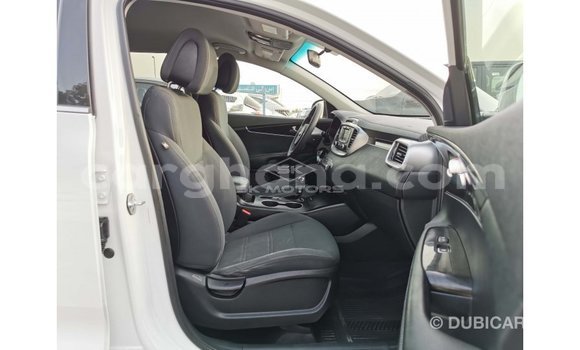 Sayi Imported Kia Sorento White Mota in Import - Dubai a Ashanti Sayi Imported Kia Sorento White Mota in Import - Dubai a Ashanti