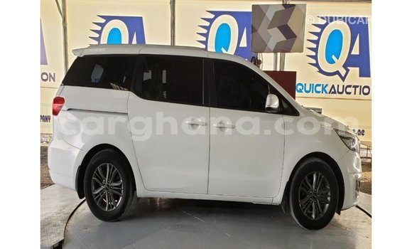 Buy Import Kia Carnival White Car in Import - Dubai in Ashanti Buy Import Kia Carnival White Car in Import - Dubai in Ashanti