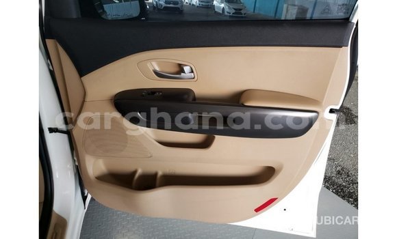 Buy Import Kia Carnival White Car in Import - Dubai in Ashanti Buy Import Kia Carnival White Car in Import - Dubai in Ashanti