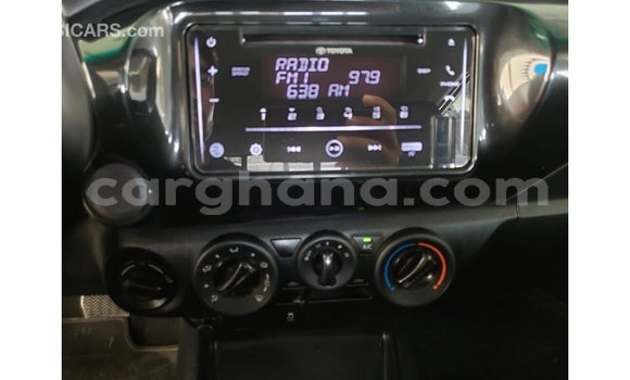 Ra Imported Toyota Hilux funfun Ọkọ̀ in Import - Dubai ni Ashanti Ra Imported Toyota Hilux funfun Ọkọ̀ in Import - Dubai ni Ashanti
