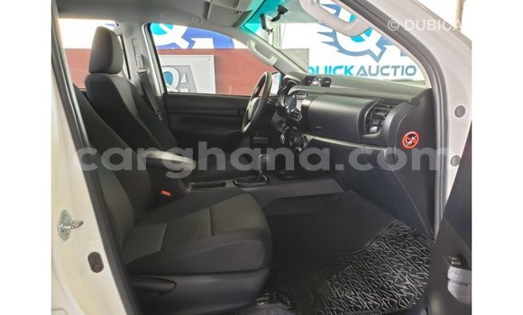 Ra Imported Toyota Hilux funfun Ọkọ̀ in Import - Dubai ni Ashanti Ra Imported Toyota Hilux funfun Ọkọ̀ in Import - Dubai ni Ashanti