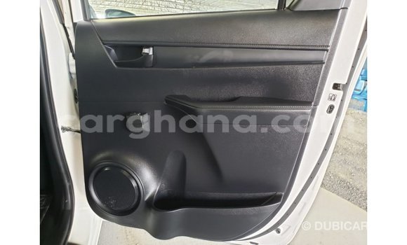 Ra Imported Toyota Hilux funfun Ọkọ̀ in Import - Dubai ni Ashanti Ra Imported Toyota Hilux funfun Ọkọ̀ in Import - Dubai ni Ashanti