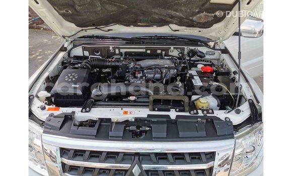 Ra Imported Mitsubishi Pajero funfun Ọkọ̀ in Import - Dubai ni Ashanti Ra Imported Mitsubishi Pajero funfun Ọkọ̀ in Import - Dubai ni Ashanti