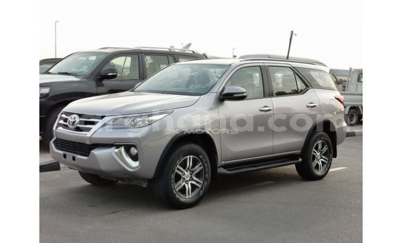 Sayi Imported Toyota Fortuner Sauran Mota in Import - Dubai a Ashanti Sayi Imported Toyota Fortuner Sauran Mota in Import - Dubai a Ashanti
