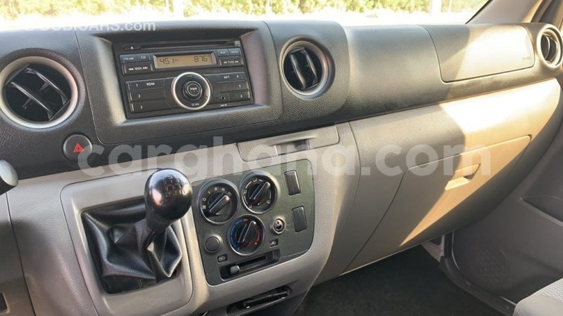 Big with watermark nissan urvan ashanti import dubai 34401