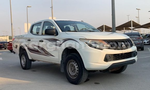 Ra Imported Mitsubishi L200 funfun Ọkọ̀ in Import - Dubai ni Ashanti Ra Imported Mitsubishi L200 funfun Ọkọ̀ in Import - Dubai ni Ashanti