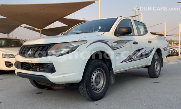Ra Imported Mitsubishi L200 funfun Ọkọ̀ in Import - Dubai ni Ashanti Ra Imported Mitsubishi L200 funfun Ọkọ̀ in Import - Dubai ni Ashanti