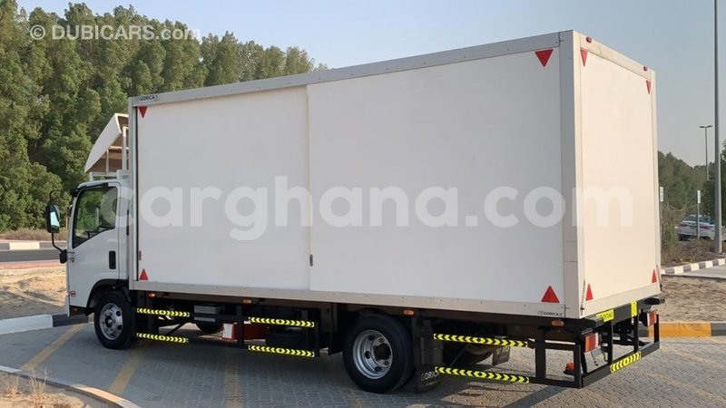 Big with watermark isuzu npr ashanti import dubai 34404