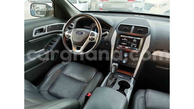 Big with watermark ford explorer ashanti import dubai 34413