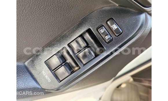 Sayi Imported Toyota Prado White Mota in Import - Dubai a Ashanti Sayi Imported Toyota Prado White Mota in Import - Dubai a Ashanti