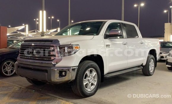 Ra Imported Toyota Tundra funfun Ọkọ̀ in Import - Dubai ni Ashanti Ra Imported Toyota Tundra funfun Ọkọ̀ in Import - Dubai ni Ashanti