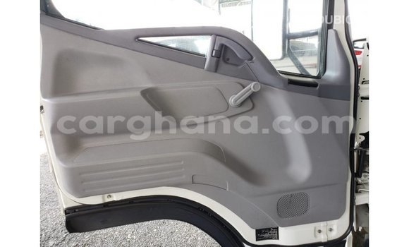 Sayi Imported Mitsubishi Carisma Blue Mota in Import - Dubai a Ashanti Sayi Imported Mitsubishi Carisma Blue Mota in Import - Dubai a Ashanti