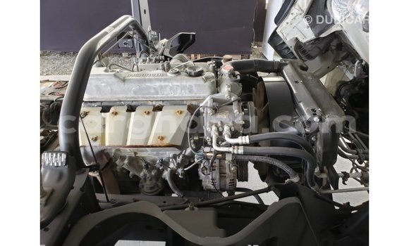 Sayi Imported Mitsubishi Carisma Blue Mota in Import - Dubai a Ashanti Sayi Imported Mitsubishi Carisma Blue Mota in Import - Dubai a Ashanti